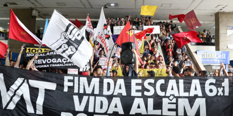 Estudo revela o que vai acontecer no Brasil se a escala 6×1 acabar