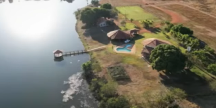 Fazenda gigante de 35 mil hectares custou R$ 800 milhões e pertence a cantor famoso