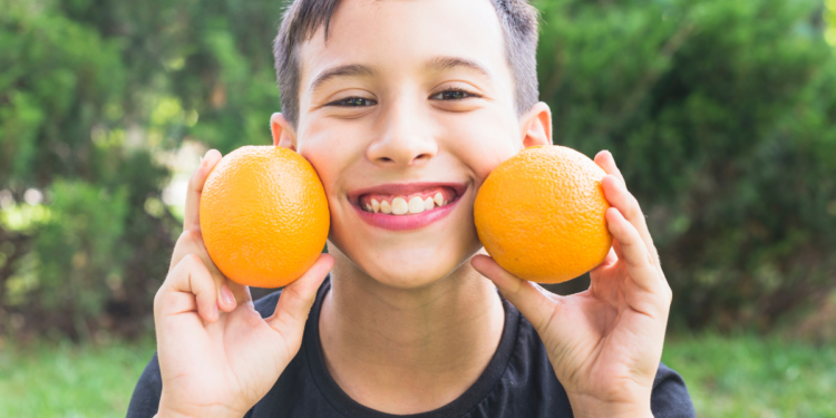 Fruta que marcou adultos de 30 a 40 anos pode ser plantada em casa