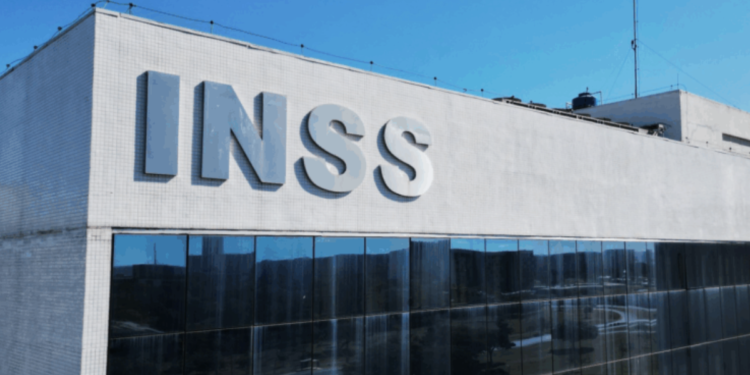 Governo muda regras no INSS e altera forma de solicitar aposentadoria no Brasil