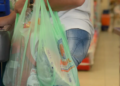Justiça derruba lei e proibição de sacolas plásticas volta a valer no Brasil