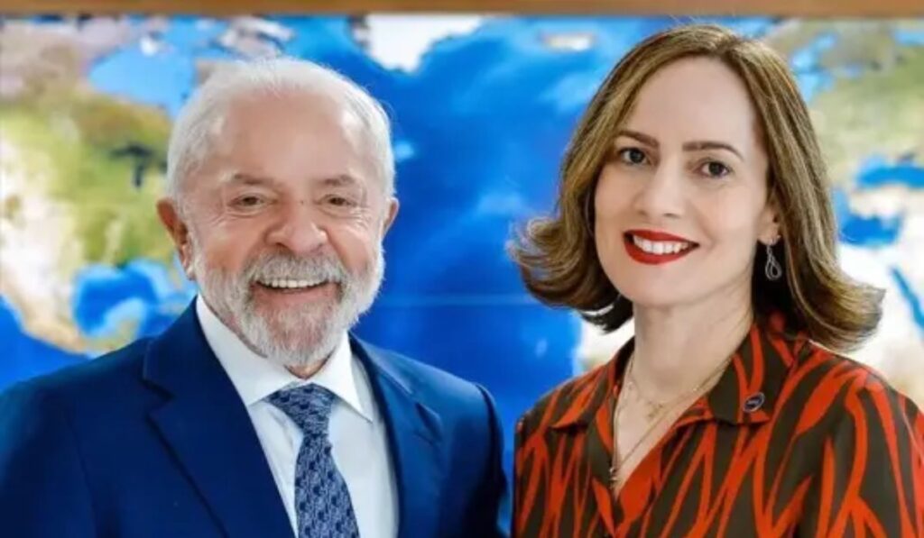 Ana e Lula em foto de anúncio de presidência