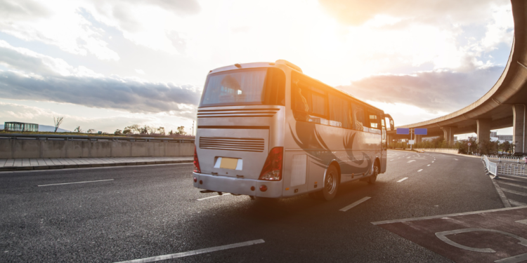 Motoristas entram em greve e ônibus param de rodar no Brasil