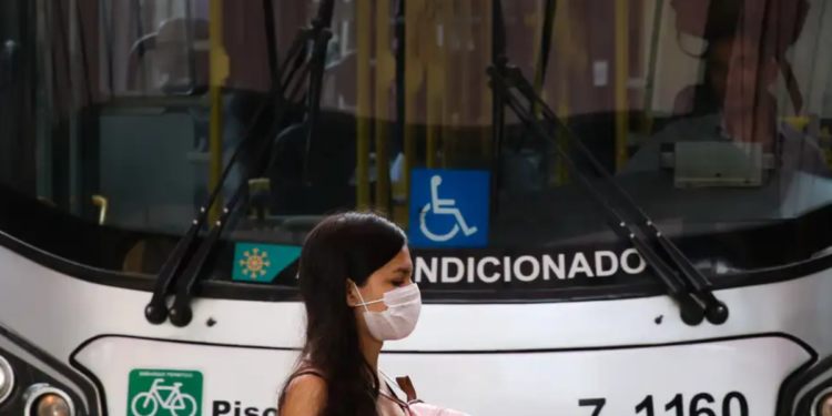 Nova ação dentro dos ônibus no Brasil promete mudar a vida de quem usa transporte público