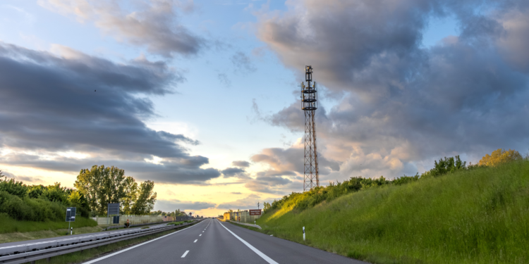 Governo vai instalar cobertura 5G nas rodovias e internet passará a funcionar na maioria das estradas brasileiras