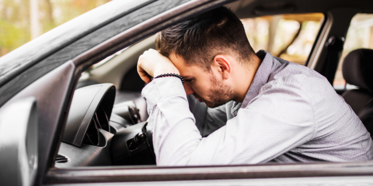 Por ordem do governo, todos estes carros deverão ter duas placas ou serão obrigados a pagar multas de R$ 1.000 neste país