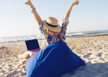 Trabalhadores comemoram feriadão com folga de 4 dias em abril