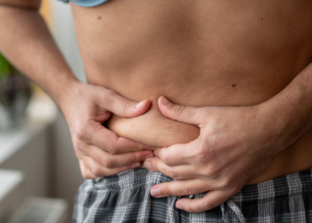 Vitamina B3 supera remédios e pode eliminar a pior gordura do corpo humano, aponta estudo