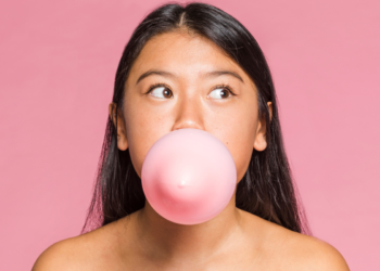 Você já engoliu chiclete? Veja o que acontece dentro do seu organismo