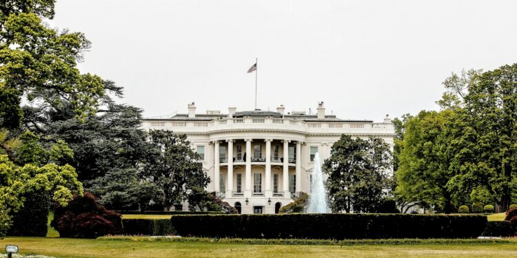 Alerta vindo dos EUA expõe qual é o maior perigo no Brasil atualmente