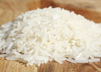 Cientistas de Harvard fazem alerta para quem come arroz branco todos os dias
