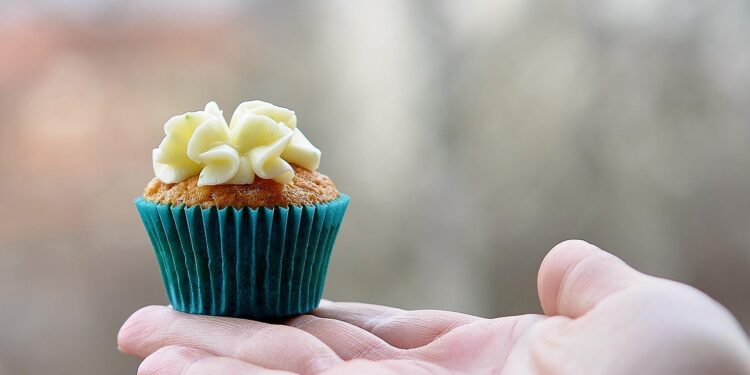 Especialistas revelam o que está por trás da vontade constante de comer doce