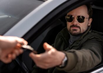 Governo revisará carro por carro e multará todos os condutores que circularem sem este trâmite realizado, neste país