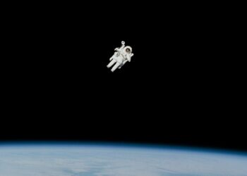 O que acontece no corpo de um astronauta depois que ele volta à Terra?