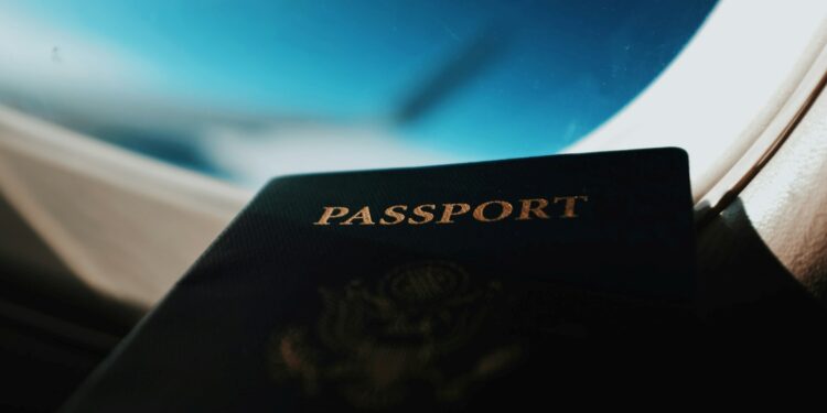 Oficial: Proibida a entrada e saída de cidadãos e estrangeiros que não tenham concluído este trâmite, neste país