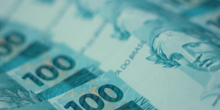 Prêmio do BBB 26 de R$ 5,44 milhões pode virar “salário de luxo” mensal: veja quanto rende