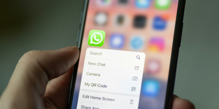 Atualização no WhatsApp vai fazer conversas desaparecerem da tela inicial