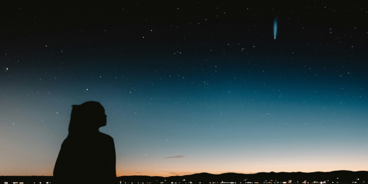 Cientistas pedem que brasileiros olhem para o céu e vejam o que vai acontecer no 31/05