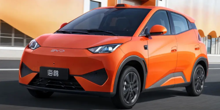 Novo BYD Dolphin Mini terá funções que só existem em carros de luxo