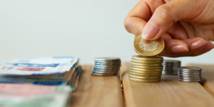 Oficial: salário mínimo aumenta para todos os trabalhadores em 2026 e estes serão os novos valores neste país