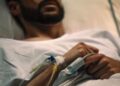 Pessoa doente em um hospital