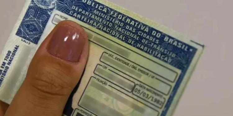 Projeto de lei possibilita novo direito para motoristas que possuem CNH B