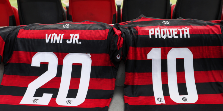 Torcida do Flamengo enlouqueceu com informação que pode juntar Vini Jr. e Paquetá no time