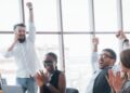 Felicidade de trabalhadores
