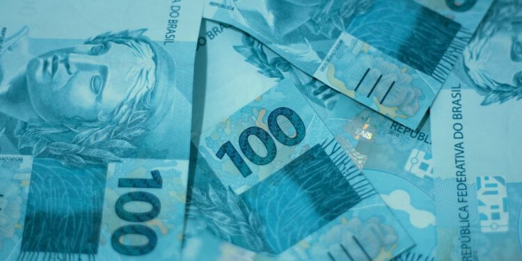 Brasileiros têm oportunidade de receber R$ 2 milhões por mês em sorteio histórico