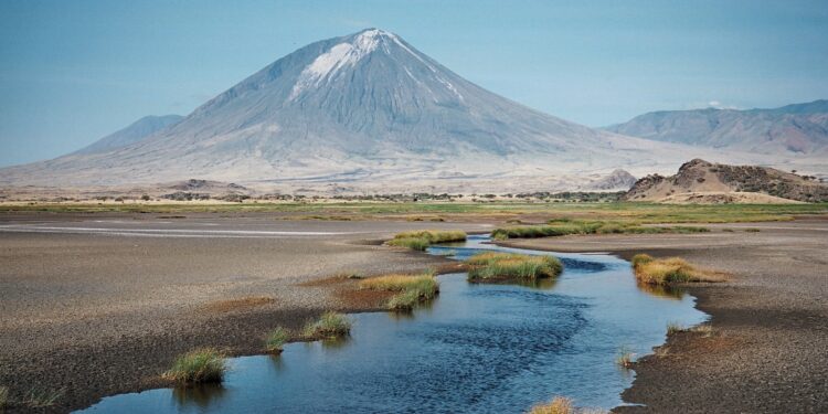 Existe um lago na Terra capaz de “transformar” animais em pedra e a explicação assusta cientistas