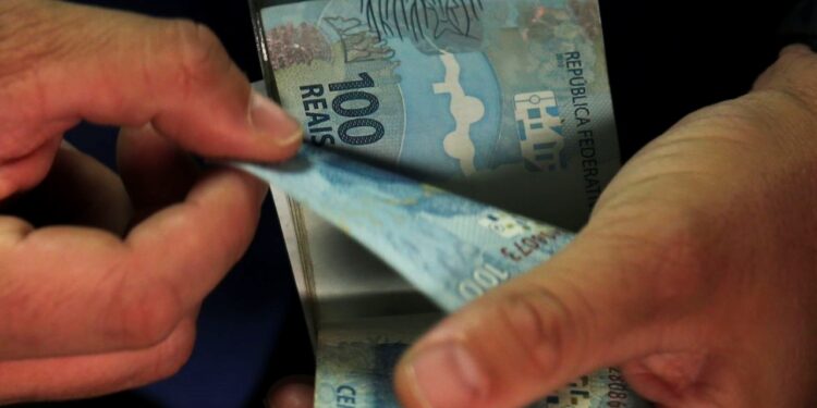 Governo abriu os cofres e vai liberar mais de 78 milhões como “salário extra” para os brasileiros