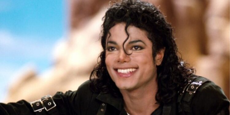 Conhecido como o Rei do Pop, Michael Jackson é ultrapassado por cantor da nova geração