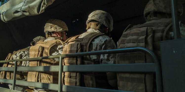 Nova lei promete aumentar bastante o salário de militares no Brasil