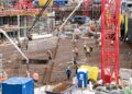 Construção chinesa desafia a gravidade e funciona como passarela gigante nas alturas