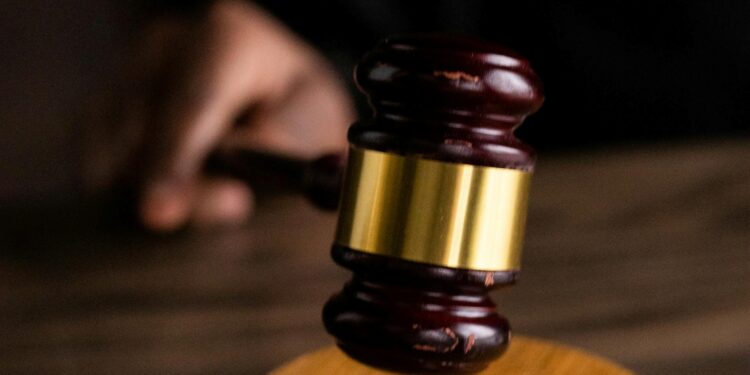 Presença confirmada na Copa do Mundo, zagueiro está respondendo processo na justiça