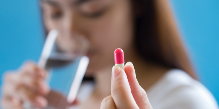 Anvisa aprova medicamento fundamental para mulheres com mais de 45 anos