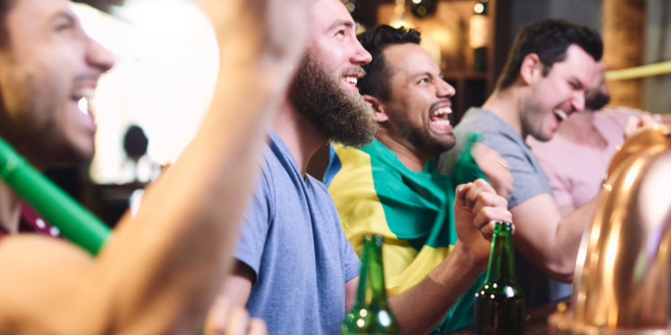 Bares e restaurantes são avisados sobre cobrança envolvendo transmissões da Copa do Mundo