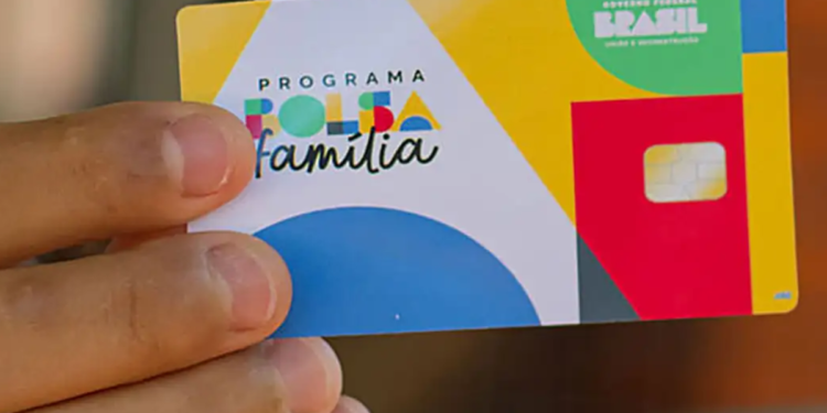 Beneficiários do Bolsa Família precisam cumprir regras para receber parcela de junho