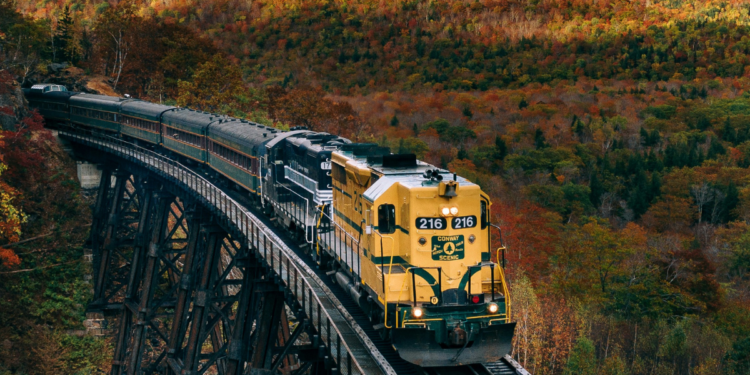 Cidade brasileira é destino final de um dos passeios de trem mais impressionantes do continente