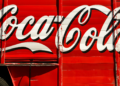 Coca-Cola anuncia demissão em massa e fecha fábrica centenária, considerada uma das mais antigas da marca