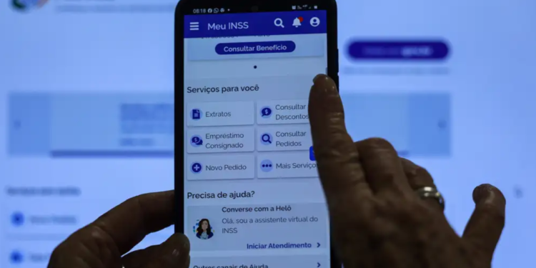 É golpe? INSS notifica aposentados através do WhatsApp
