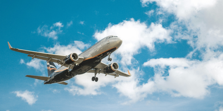 Nova tecnologia pode eliminar escalas em voos e encurtar viagens pelo mundo