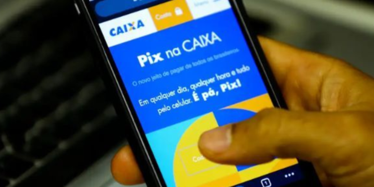 Fim dos aplicativos da Caixa no celular é anunciado e clientes aguardam nova plataforma