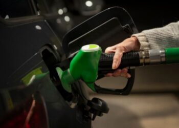 Quem abastecer a partir deste horário poderá pagar R$ 4,24 na gasolina
