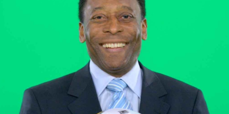 Mesmo 3 anos após o falecimento, Pelé pode bater recorde do Maradona em 2026