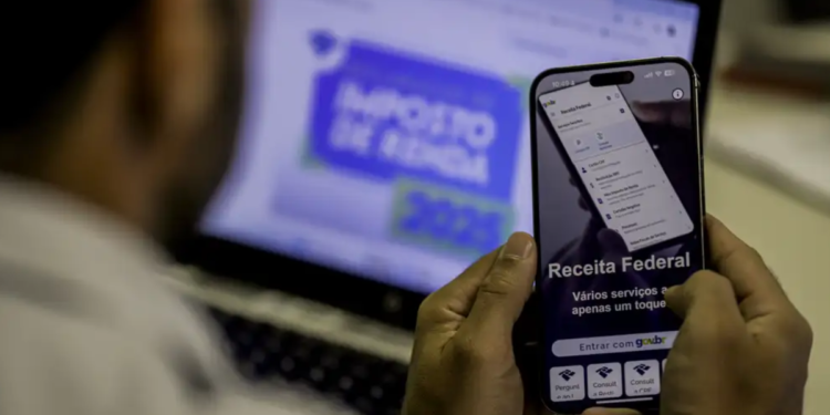 Mudança discutida em Brasília pode livrar estes brasileiros de pagarem Imposto de Renda
