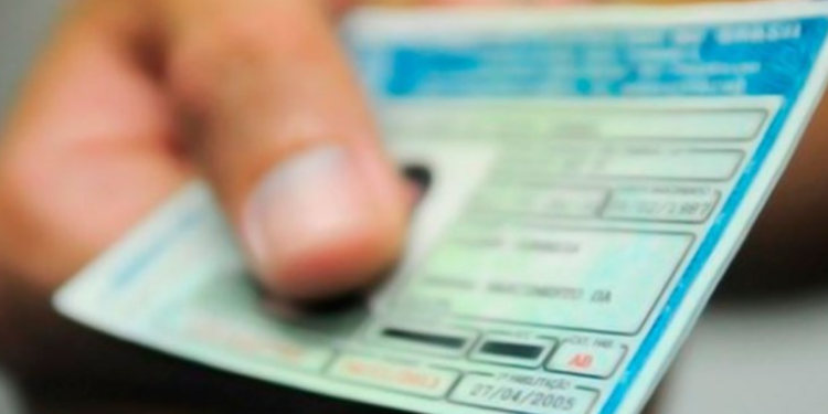 Nova medida pode cortar em 90% o valor da CNH para quem trabalha nas ruas do Brasil
