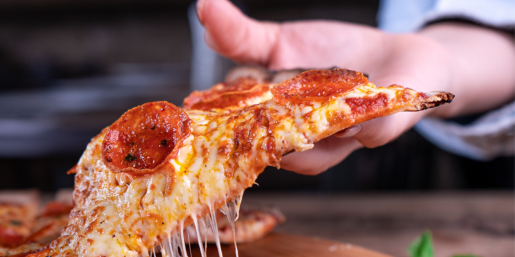 Pizzaria favorita de milhares de brasileiros é vendida por mais de R$ 13 bilhões