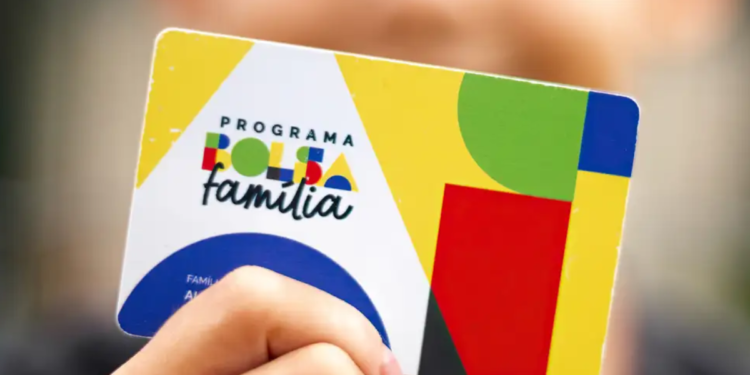Quem recebe Bolsa Família precisa ficar atento à exigência que pode cortar pagamentos