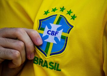 Antes mesmo da Copa começar, Seleção Brasileira já aparece em 2º lugar